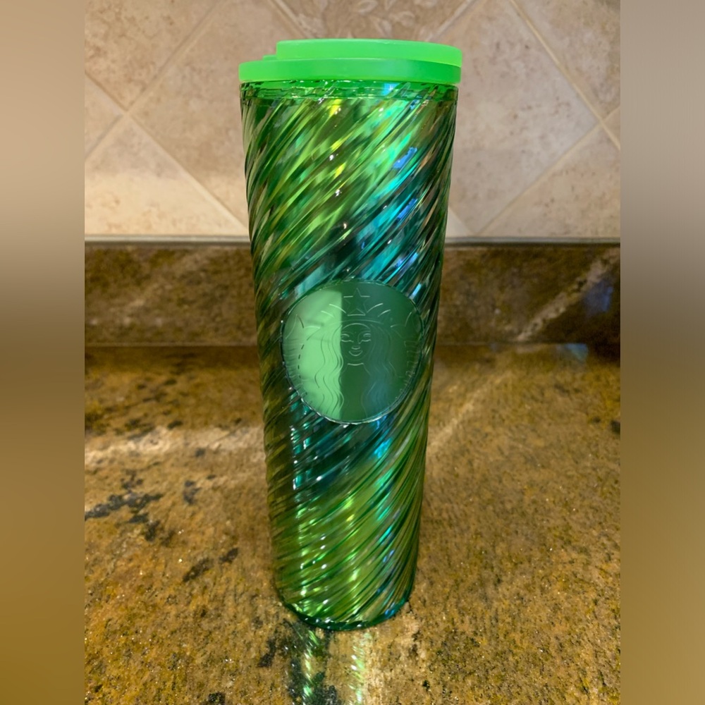NEW…Starbucks Holiday Green Ribbon Swirl Insulated Tumbler